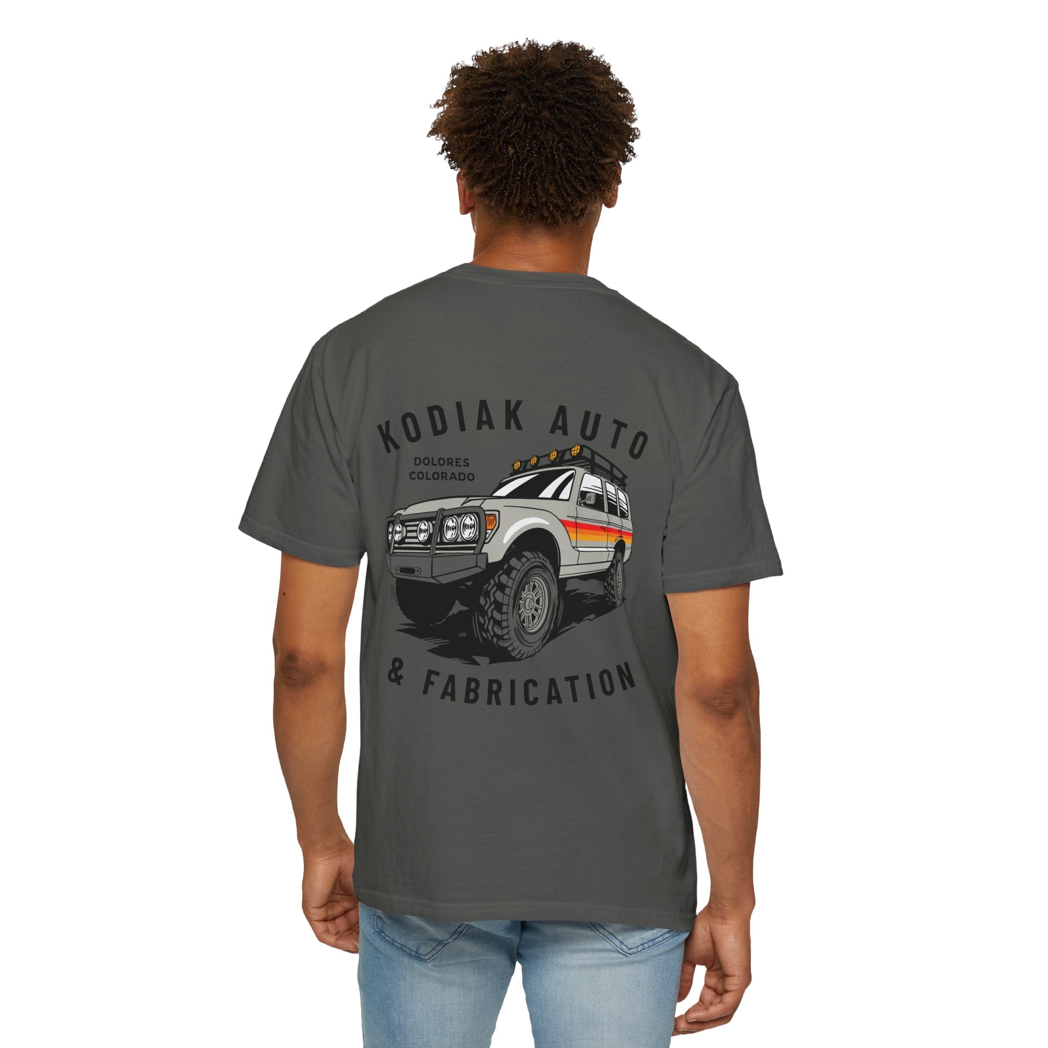 Kodiak Auto Off-Road T‑Shirt — Vintage Overland Truck Graphic