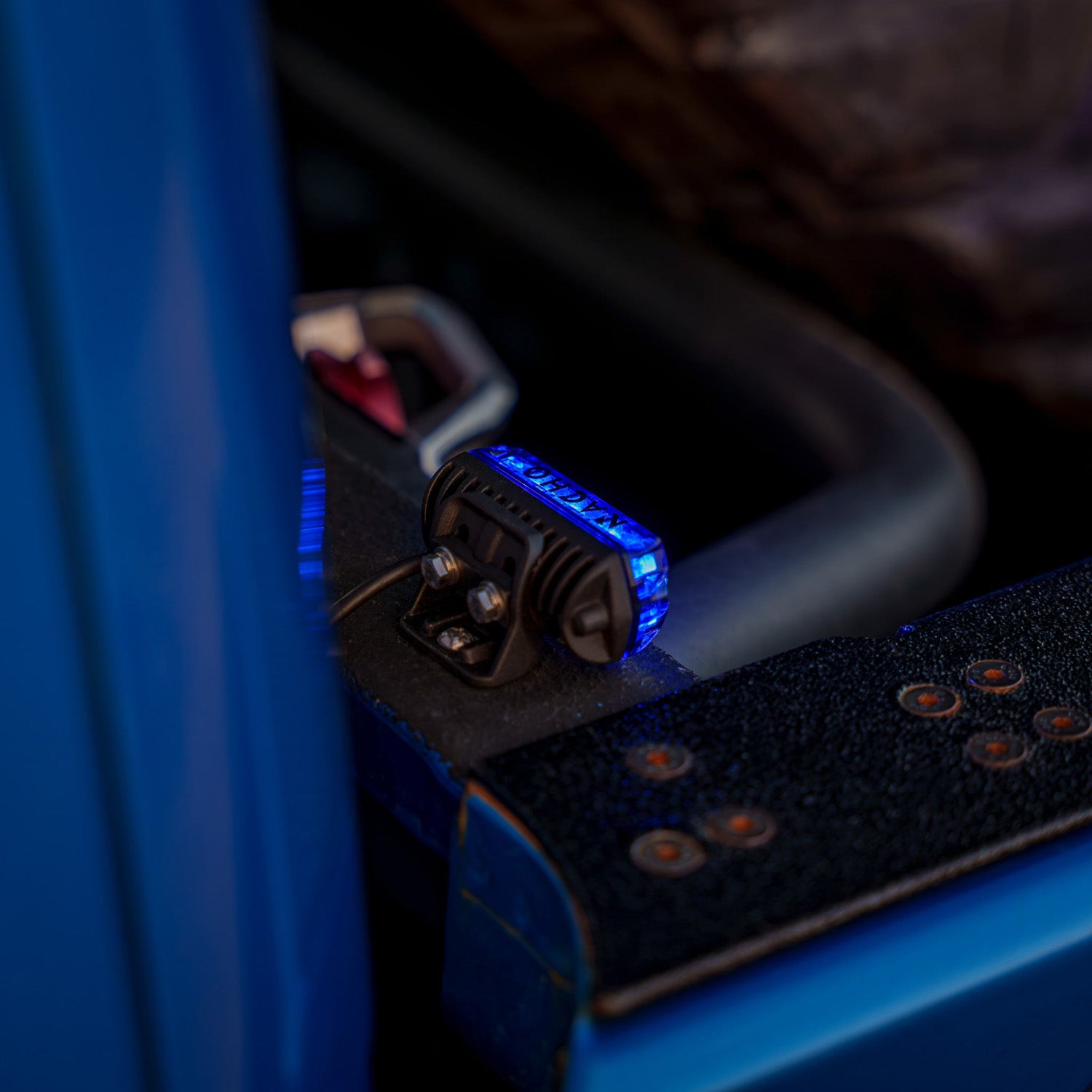 NAN512_v8.jpg thumbnail