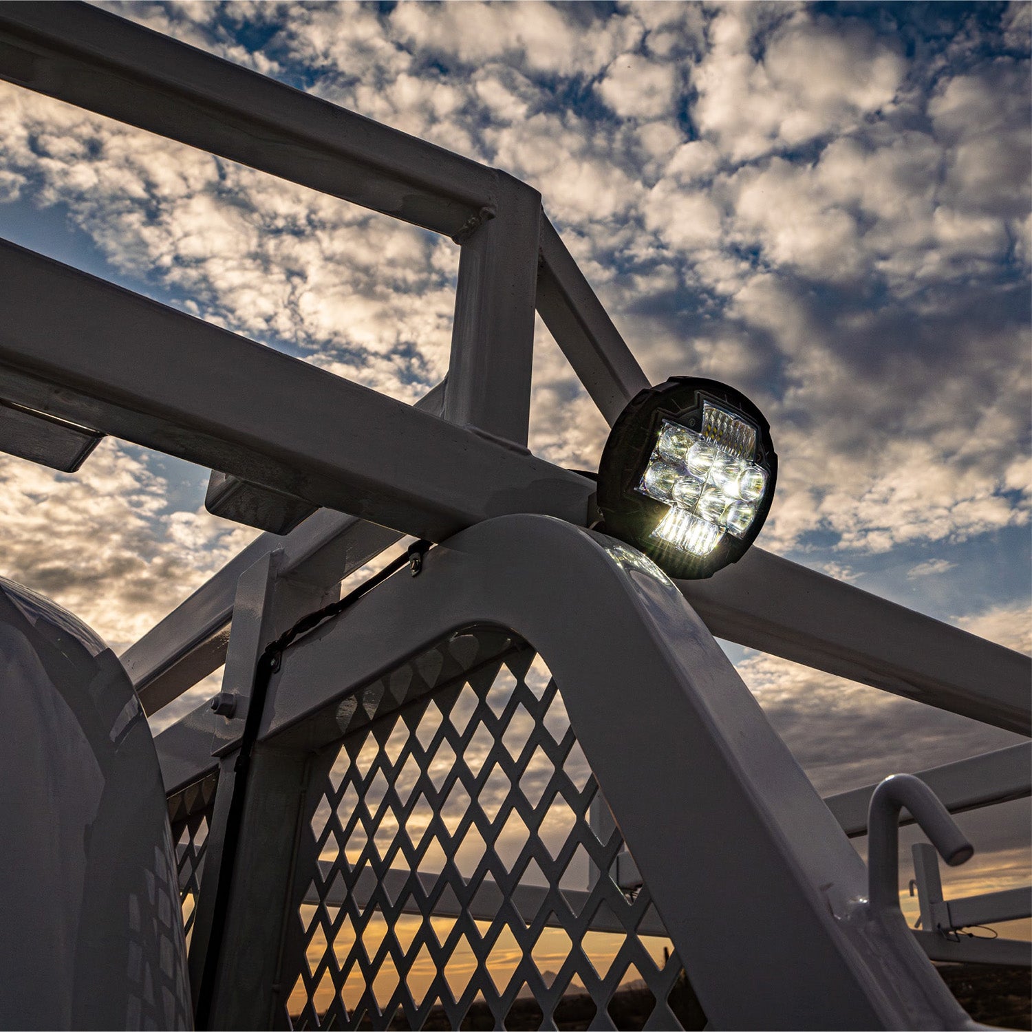 TM513_v3.jpg thumbnail