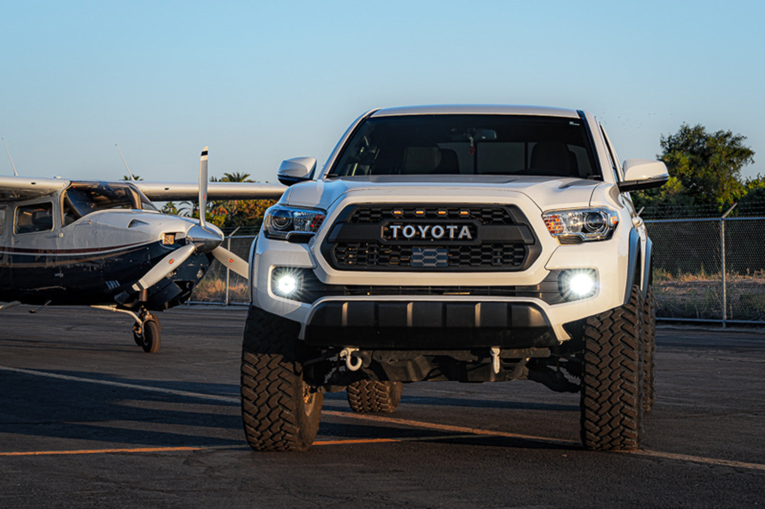 V3TO1_v7_Quatro_Taco-4 (1).jpg thumbnail